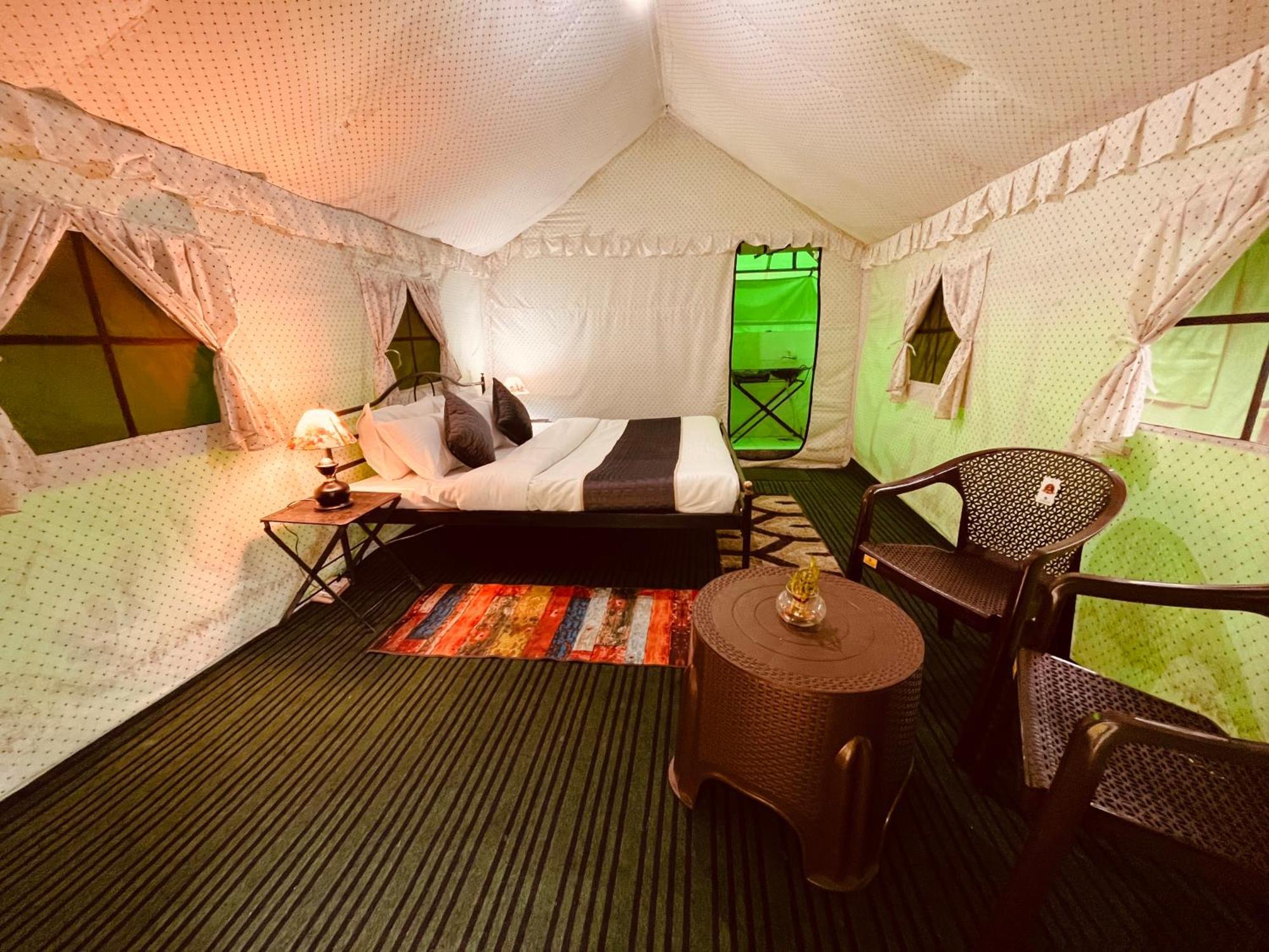 Himalayan Riverside Swiss Cottage Tents, Manali Экстерьер фото